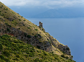 La Torre del Morrice, austera sentinella della Costa Masseta.