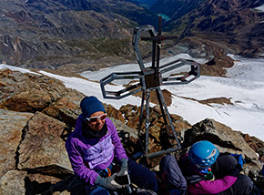Croce di vetta su Cima Cevedale o Zufallspitzen.