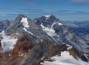 Il Gran Zebrù ed il Monte Ortles ripresi da Cima Cevedale.