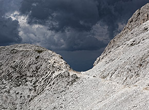 La forcellina presso cui termina/inizia la Ferrata Laurenzi.