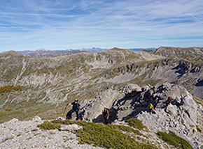 “C’è tutto un mondo intorno“ (sulla Cresta Nord-Est del Costognillo).