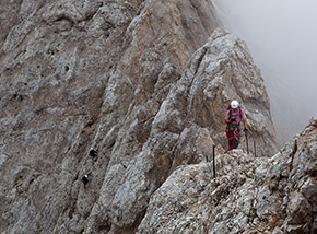 “Phone break“ (Via ferrata Eterna a Punta Serauta).
