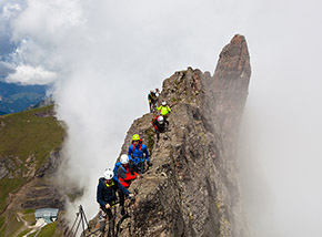 La spettacolare cresta rocciosa percorsa dalla Via ferrata delle Trincee.