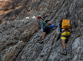 “Come granchi sugli scogli“ (Ferrata Bolver-Lugli).