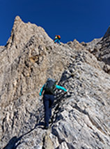 “Inseguendo la roccia“ (Direttissima al Corno Grande).