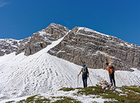 Dalla cima del Monte Cacchitto vista sulla Cimata di Rava Palazzo.