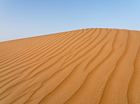 “Micro-macro“ (dalle increspature sulla sabbia alla grande duna, Wahiba Sands).