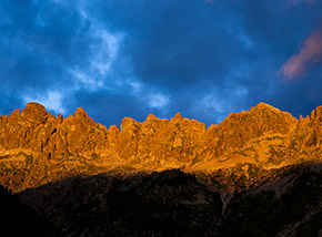 Cime della Val Orsera al tramonto.
