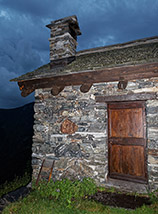 “Buonanotte“ dal Bivacco Alpe Lidesh.