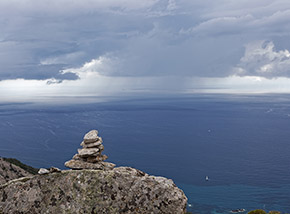 “Temporale al largo“ (dalla cima del Monte San Bartolomeo).