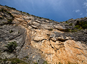 Scorcio su una strapiombante parete nella Valle S.Spirito.