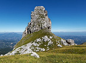 “Il Magnifico“ (Cimone di Santa Colomba visto da Sud).