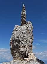 Singolare guglia lungo la Ferrata dei Campanili.