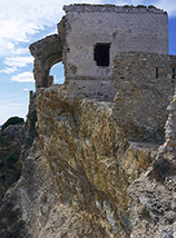 La voragine creatasi nel 1909 sull’ala sud di Forte Papa a Ponza.