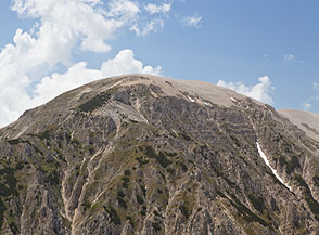 Il gobbone sommitale di Monte Acquaviva visto da Cima Forcone/Martellese.