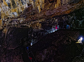 &ldquo;Passaggi&ldquo; (Algar do Carv&atilde;o).