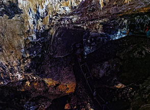 &ldquo;Verso il centro della Terra&ldquo; (Algar do Carv&atilde;o).