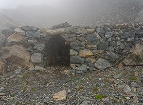 Ingresso alla miniera superiore di Lac Gel&egrave;.