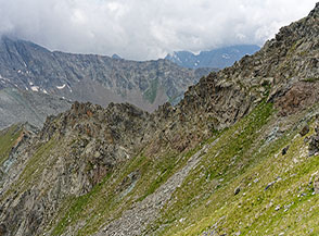 L&rsquo;aguzzo profilo della Cresta Sud della Pointe de M&egrave;zove.