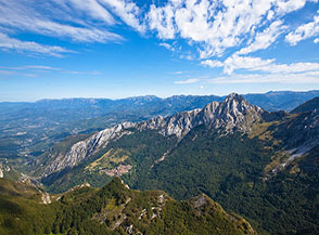 Panorama dalla cima del Sagro verso Pizzo d&rsquo;Uccello.