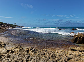 Vista su Anse Aux Cedres.