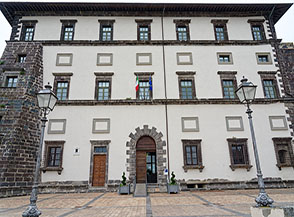 Palazzo Farnese a Gradoli.
