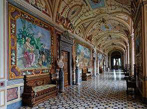 La loggia del piano nobile (Castello di Torre Alfina).
