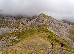 Procedendo in direzione della Cima Bifida di Monte Faeto.