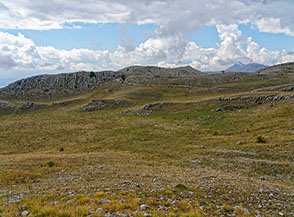 L&rsquo;ampia conca circolare all&rsquo;inizio di Valle Faito.