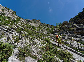 Inizio della risalita sui Lastroni del Verde.