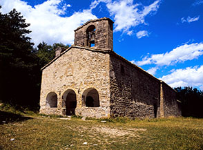La graziosa chiesa di Santa Maria in Pantano risalente al 780, una delle pi&ugrave; antiche del Piceno.