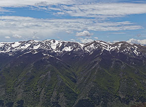 Vista sui monti di Montagna Grande dal Rognone.