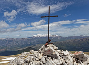 Croce di vetta al Genzna.