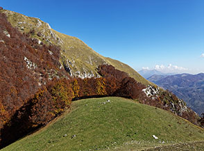 Il panoramico poggio all&rsquo;inzio del tratto alto del Fosso dei Cavalli.