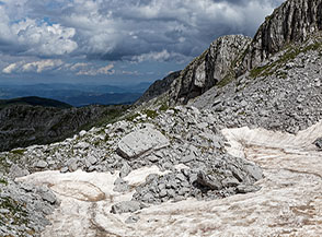 Scorcio dal piccolo circo glaciale ai piedi di Cima di Valle Lunga.