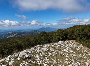 Vista dalla Cresta Nord-Est di Cima di Mercori a pochi metri dalla vetta.