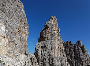 Vista sulle Torri del Sassopiatto dalla Ferrata Schuster.