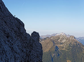 Alpinista sul Velo della Madonna (Cresta Ovest di Cima della Madonna).
