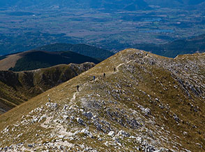 Escursionisti sulla Cresta Ovest del Monte Terminillo.