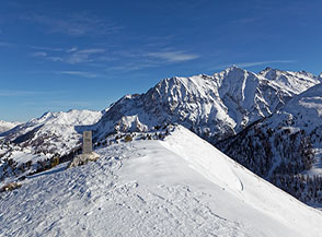 In vetta a Cima Fournier sul confine italo-francese.