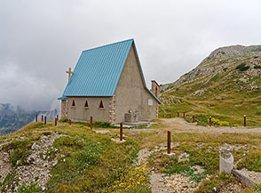 La Chiesetta di Santa Maria al Pasubio.