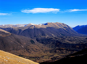 La Valle del Sangro ed il massiccio del Marsicano ripresi dal Monte di Valle Caprara.