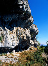 Un fantastico muraglione di sbalzi rocciosi che si trova non lontano dalla Sella del Narciso.