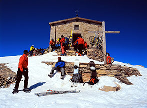 Meritata sosta alla Cappella del Monte Thabor.