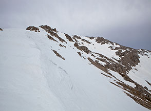 In vista della cima sul tratto finale della Cresta Sud-occidentale del Velino.