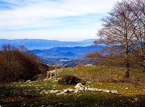 La croce di Colle Rosica alla Costa degli Asini.