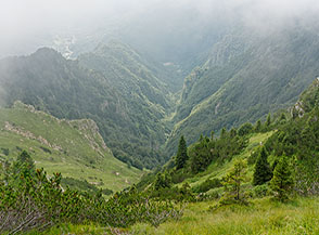 Affaccio sull&rsquo;incassata e selvaggia Valle Dritta.
