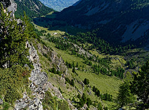 Affaccio sul Vallon de Combo&eacute; dalla Cresta del Gran Plan.