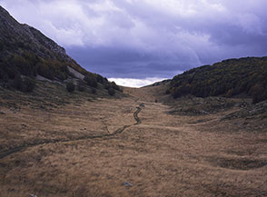 &ldquo;Verso la luce&rdquo; (ai piedi di Monte Meta al Gran Sasso).