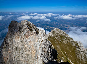 La Cresta Nord del Dente del Lupo vista dalla cima.